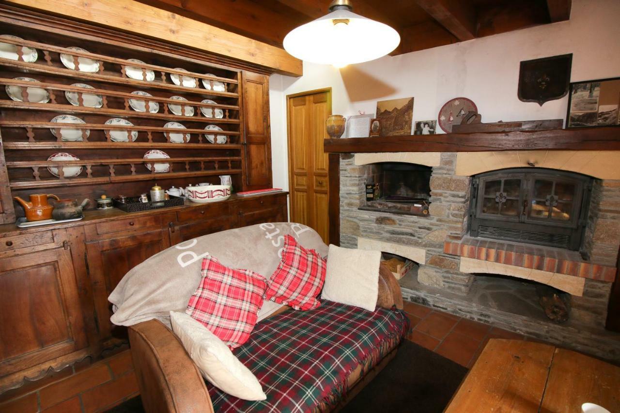 Villa Pyrenees Stone Mountain House à Bagnères-de-Luchon Extérieur photo